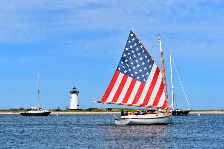 Private Sailing Charters in Edgartown, Martha's Vineyard Catboat Charters