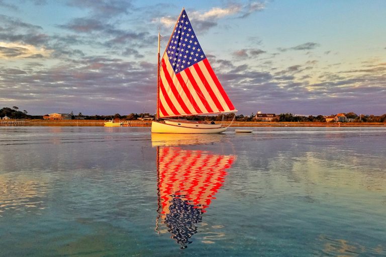 Private Sailing Charters in Edgartown, Martha's Vineyard Catboat Charters