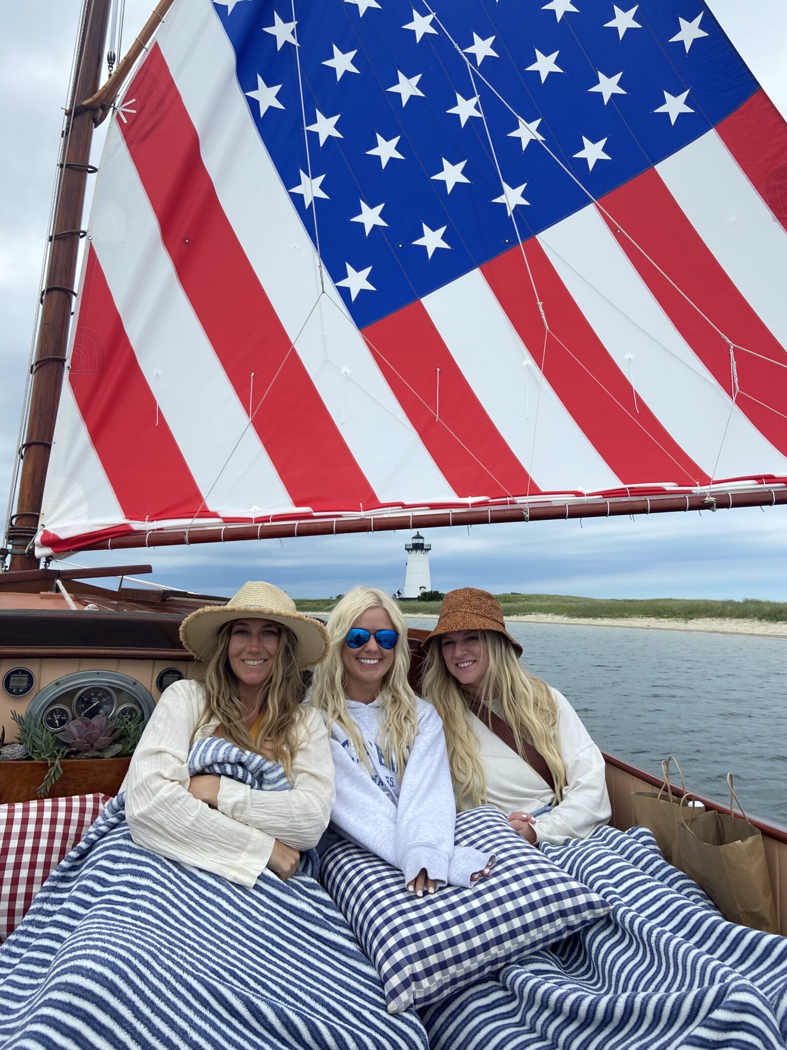 Private Sailing Charters in Edgartown, Martha's Vineyard Catboat Charters